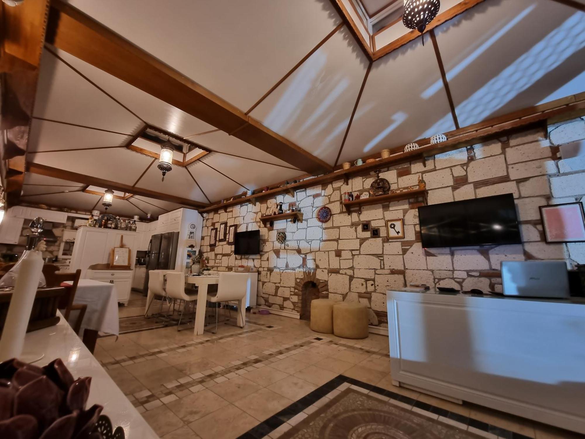 Monottoman Otel ألاتشاتي المظهر الخارجي الصورة