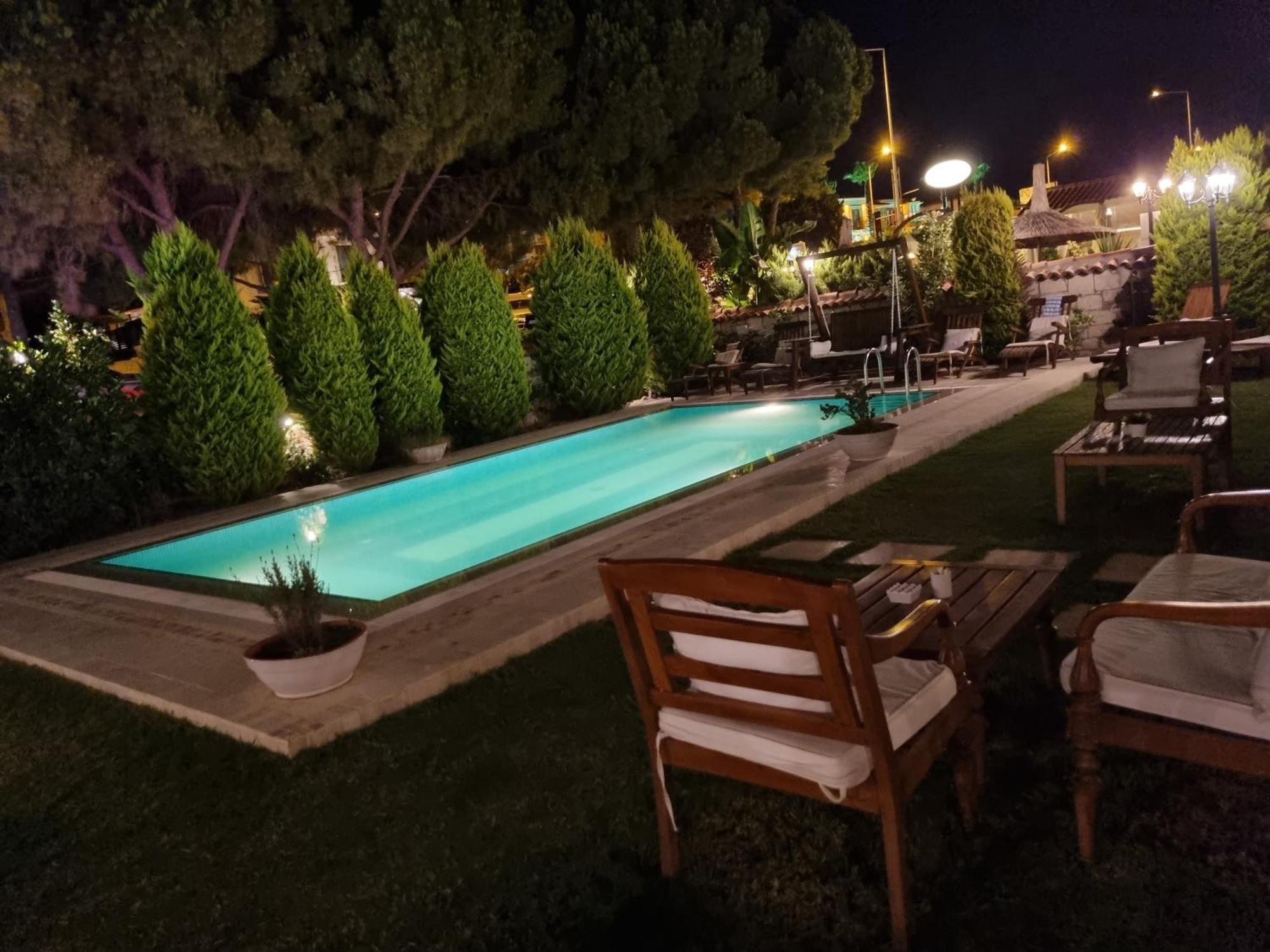 Monottoman Otel ألاتشاتي المظهر الخارجي الصورة